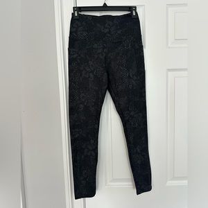 Danskin black snake skin leggings NEVER WORN